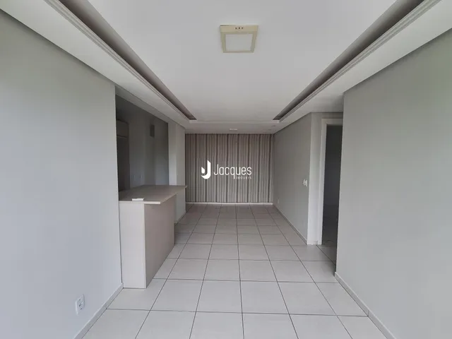 Apartamento com 2 dormitórios, foto 4