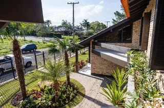 Casa com 4 dormitórios, foto 4