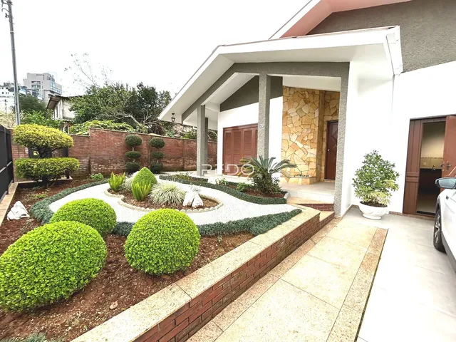 Casa com 3 dormitórios
