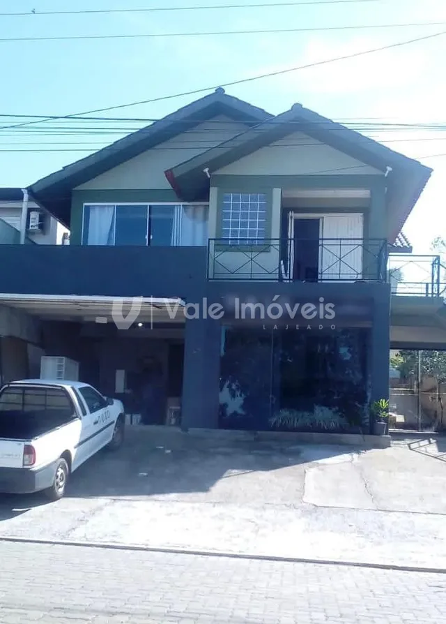 fachada de uma casa residencial em Lajeado, Brasil.