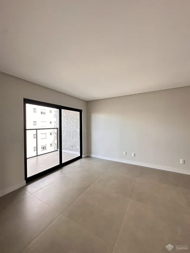 Apartamento com 2 dormitórios, foto 2