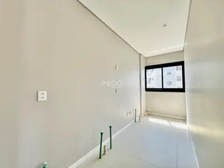 Corredor interno de um imóvel em Lajeado, Brasil.