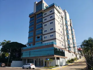 Fachada de um prédio residencial moderno em Lajeado, Brasil.
