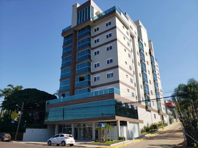 Fachada de um prédio residencial moderno em Lajeado, Brasil.
