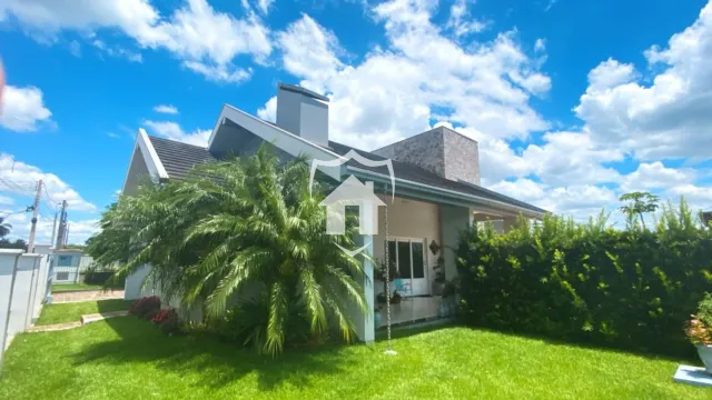 Casa com 3 dormitórios