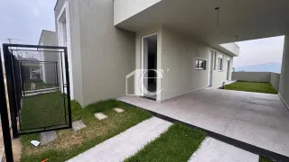 Casa geminada com 2 dormitórios, foto 2