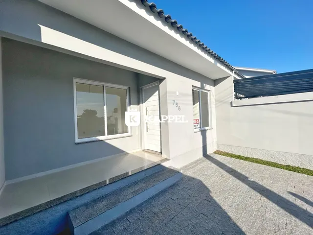Casa geminada com 2 dormitórios