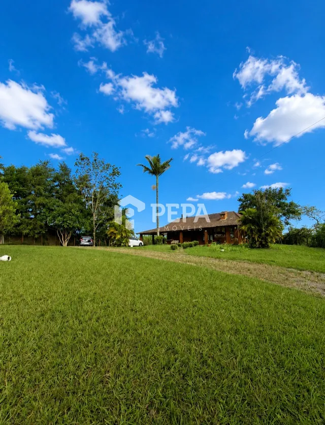 Área rural com 2 dormitórios