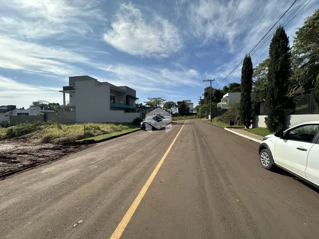 Vista da rua em frente a uma residência em Lajeado, Brasil.