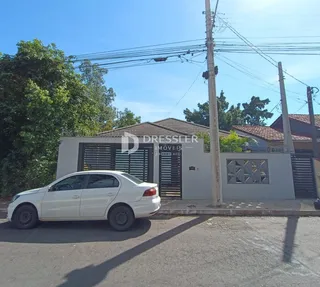 Casa com 3 dormitórios, foto 1