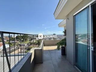 Vista panorâmica da cidade observada a partir da varanda do imóvel.