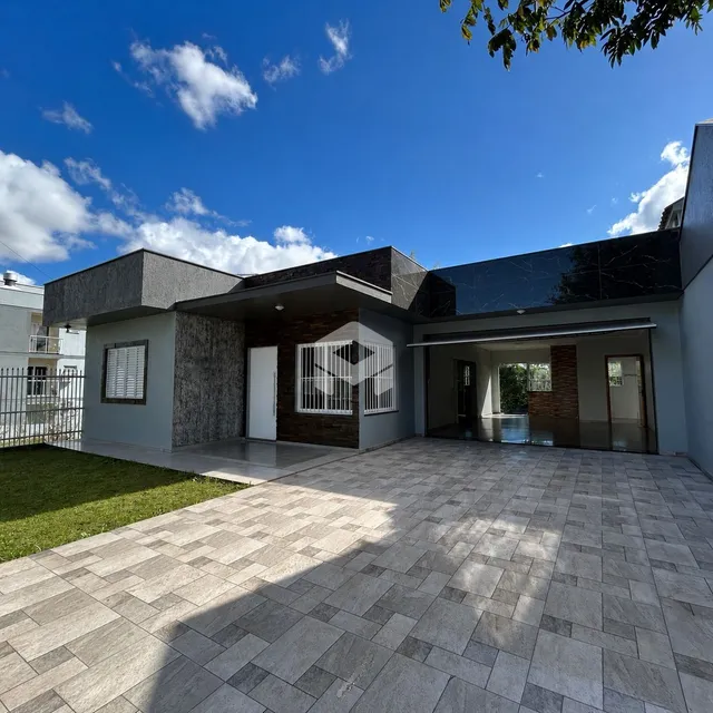 Casa com 3 dormitórios