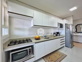 Esta é uma foto da cozinha de um imóvel em Lajeado, Brasil.