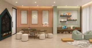 Ambiente interno de uma sala de estar com piso de madeira clara e decoração moderna.