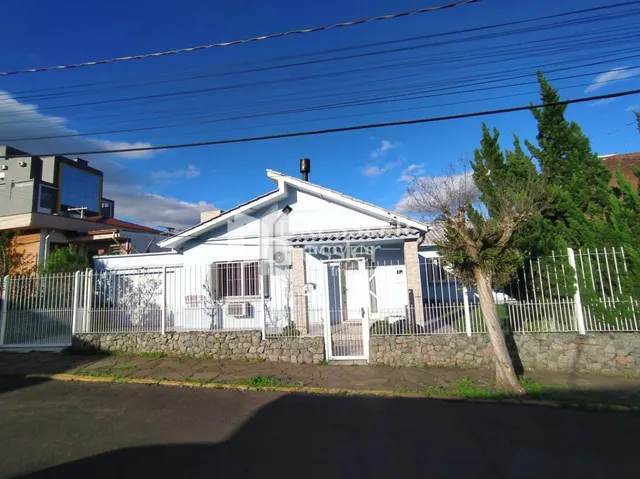 Casa com 4 dormitórios