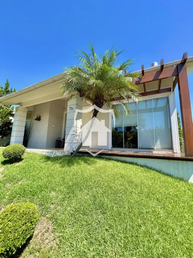 Casa com 3 dormitórios