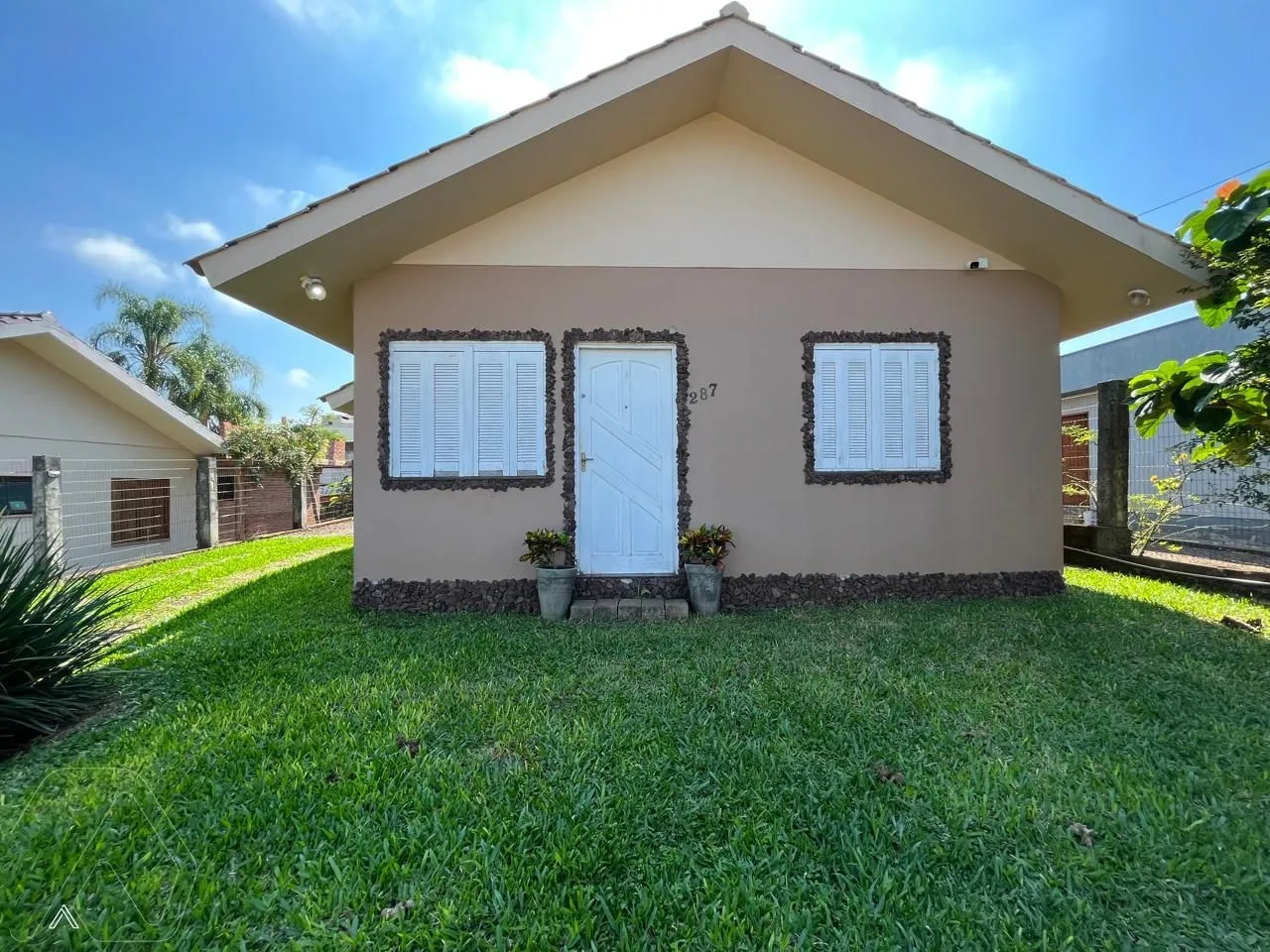 Casa com 2 dormitórios, foto 1