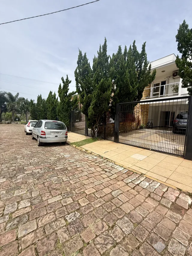 Sobrado com 3 dormitórios