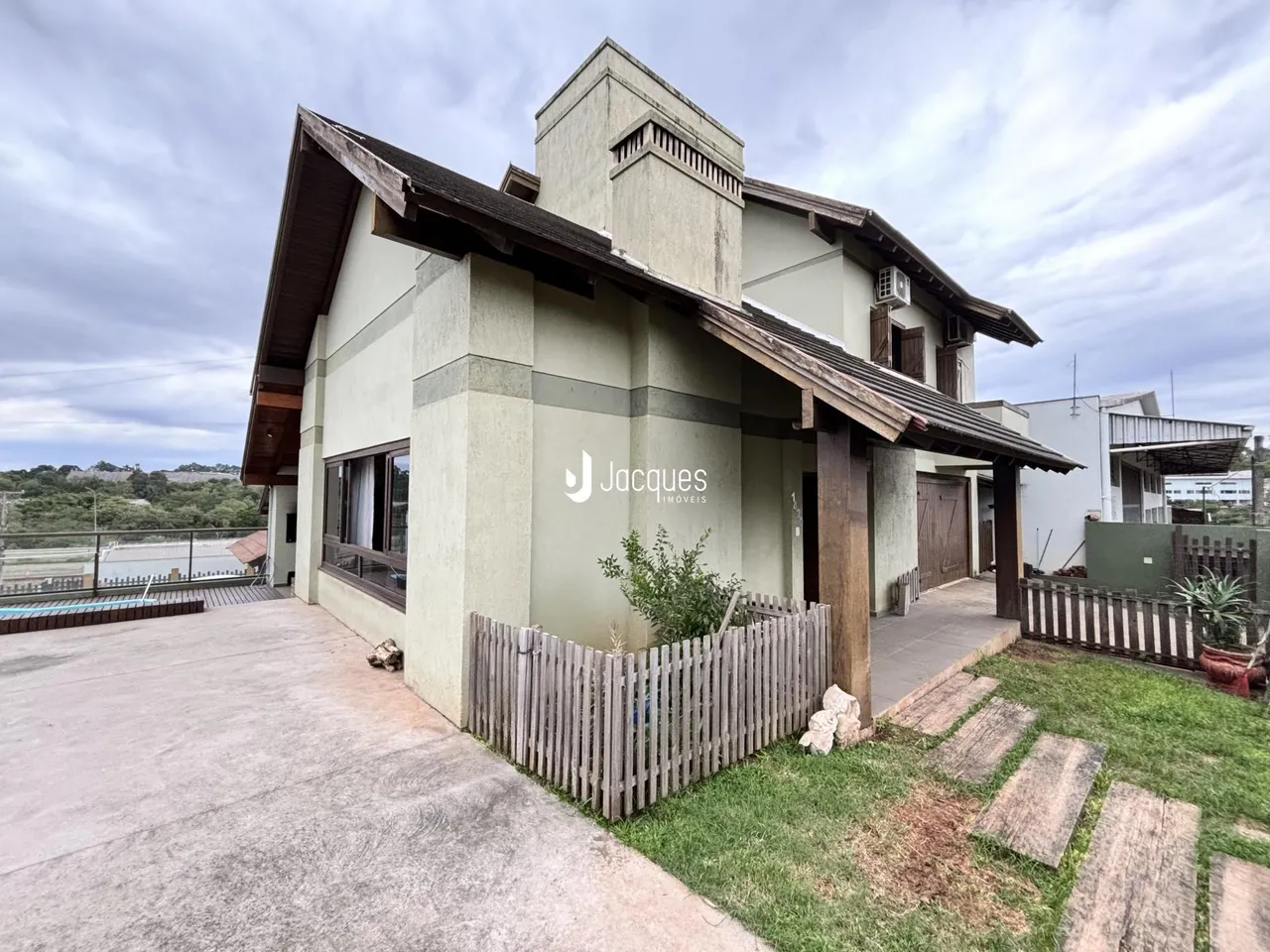Casa com 3 dormitórios, foto 1