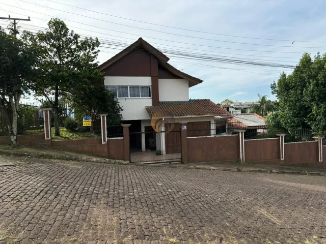 Casa com 3 dormitórios