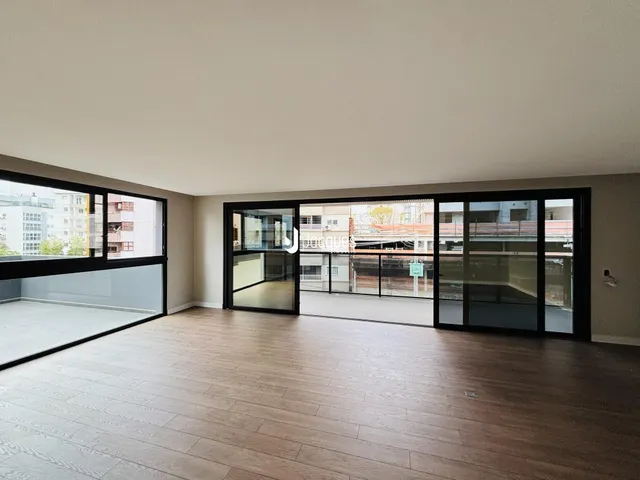 Apartamento com 3 dormitórios, foto 2