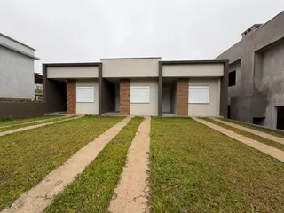Casa geminada com 2 dormitórios, foto 1