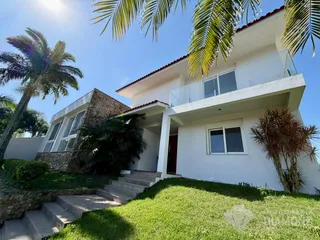 Casa com 4 dormitórios, foto 2