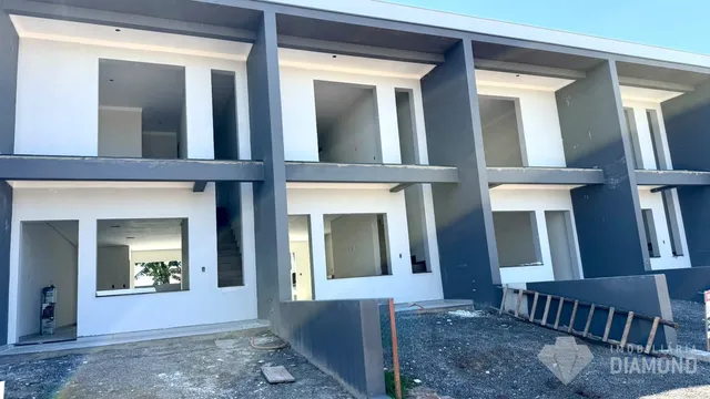 Sobrado com 3 dormitórios