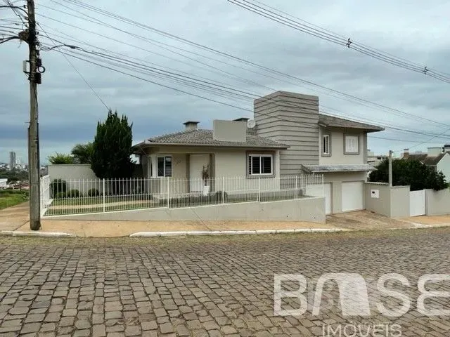 Casa com 3 dormitórios
