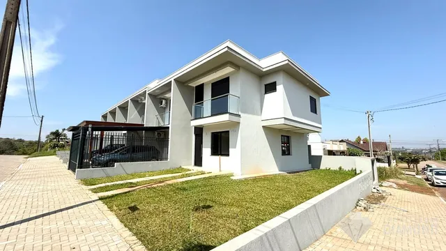 Sobrado com 3 dormitórios