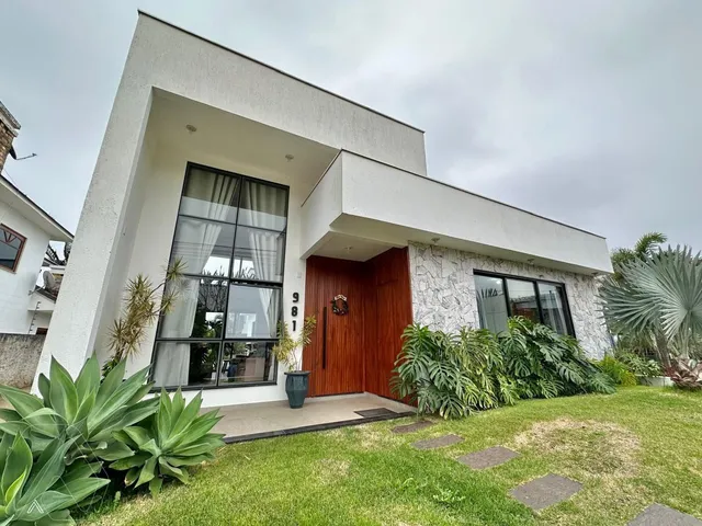 Casa com 2 dormitórios