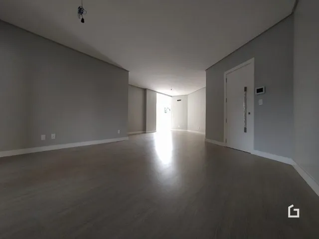 Hall de entrada interno de uma propriedade em Lajeado.