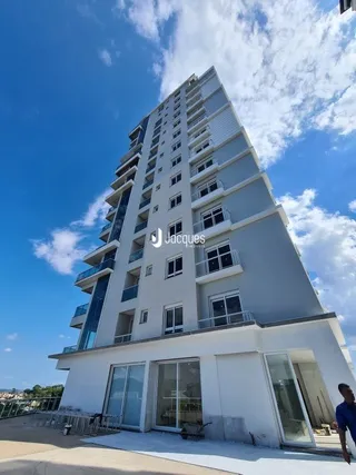 Fachada de um prédio residencial em Lajeado, Brasil.