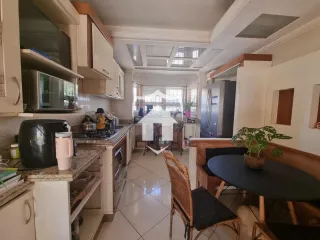 Casa com 3 dormitórios, foto 2
