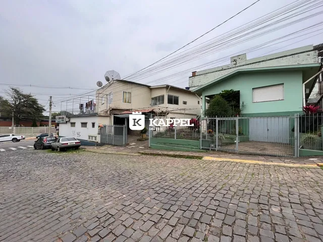 Vista externa de um imóvel com fachada em Lajeado, Brasil.