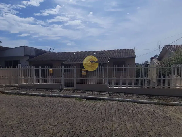Casa com 3 dormitórios