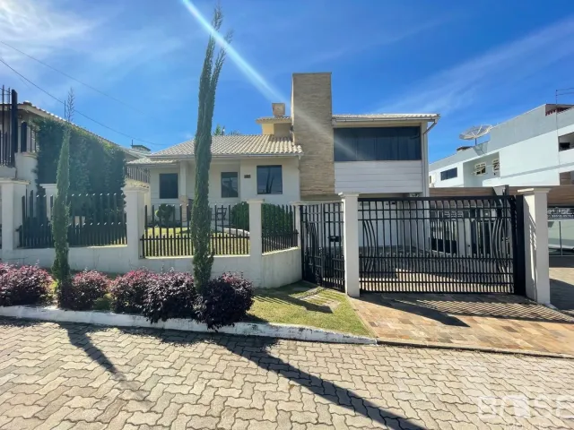 Casa com 3 dormitórios