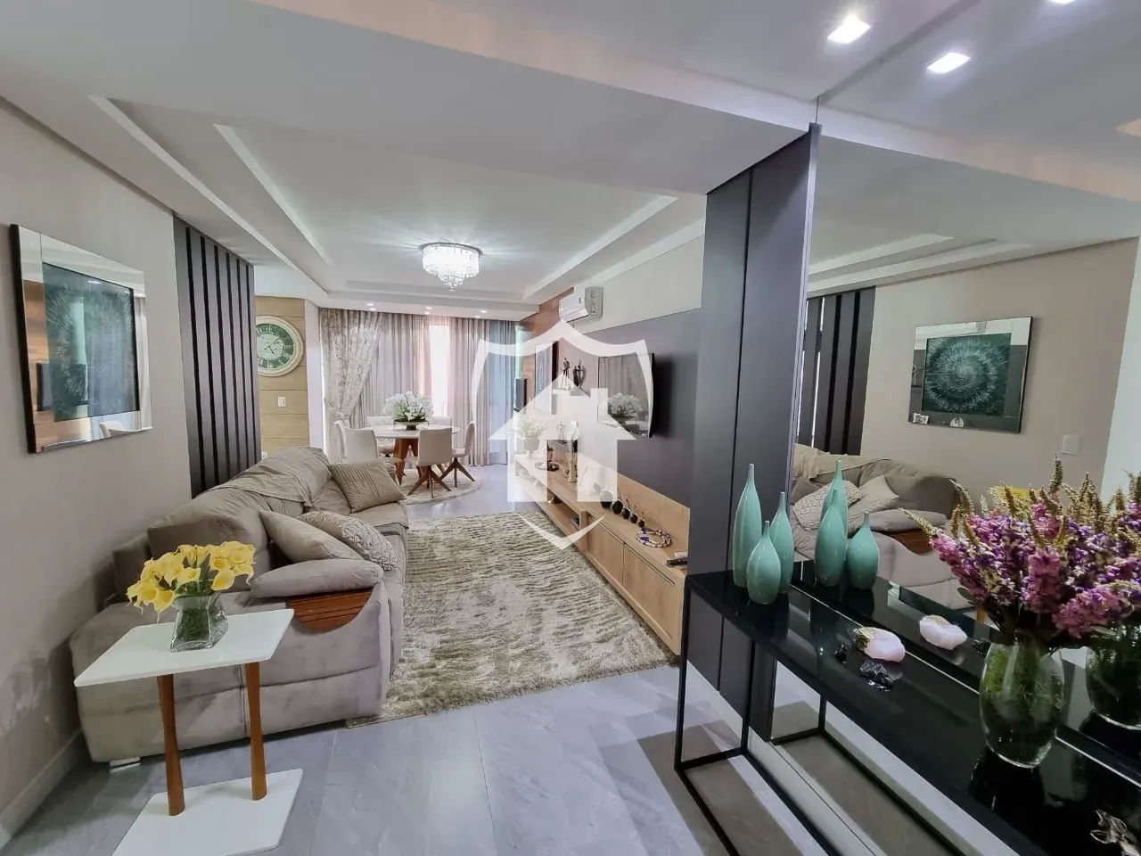 Apartamento com 2 dormitórios, foto 1