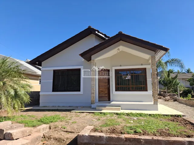 Fachada de uma casa em Lajeado, Brasil.