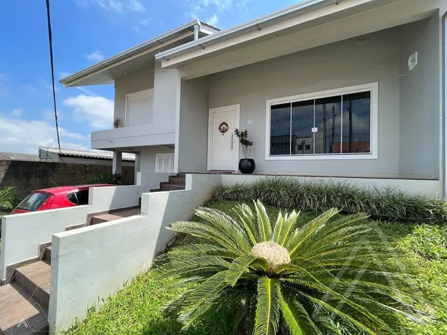 Casa com 3 dormitórios