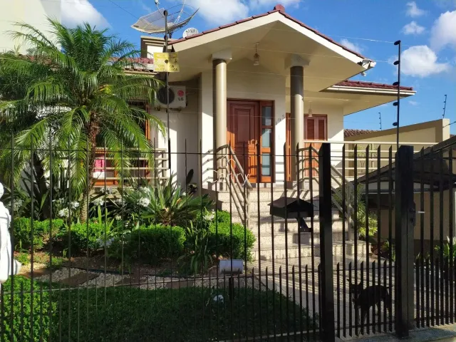 Casa com 3 dormitórios