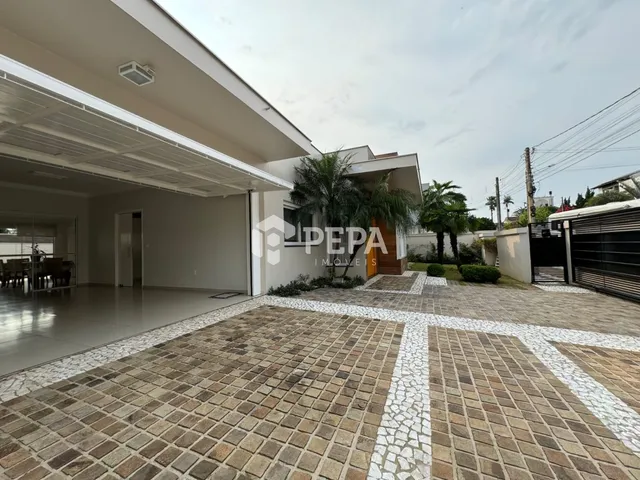 Casa com 3 dormitórios
