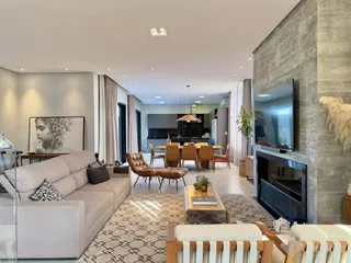 Casa com 4 dormitórios, foto 4