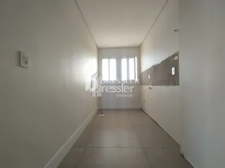 Corredor interno de um imóvel em Lajeado, Brasil.