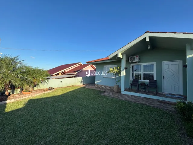 Casa com 2 dormitórios