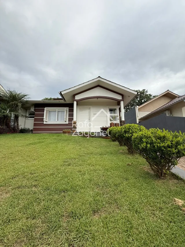 Casa com 3 dormitórios