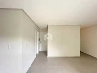 Vista interna de um corredor de uma propriedade em Lajeado.
