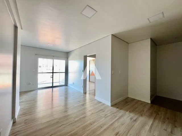 Apartamento com 1 dormitório, foto 2