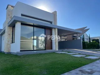 Casa com 3 dormitórios, foto 2