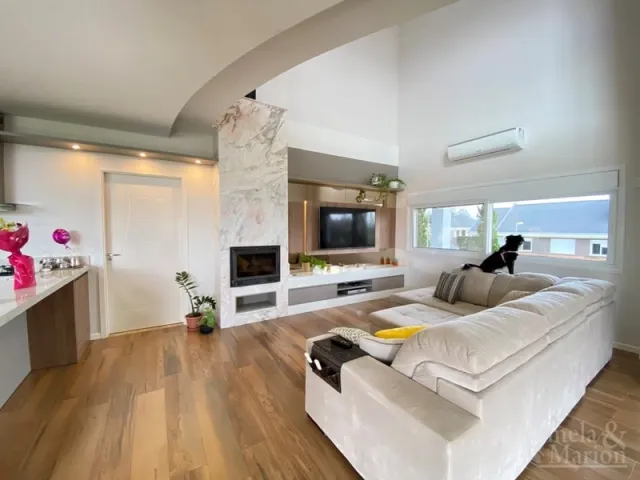 Casa com 4 dormitórios, foto 4